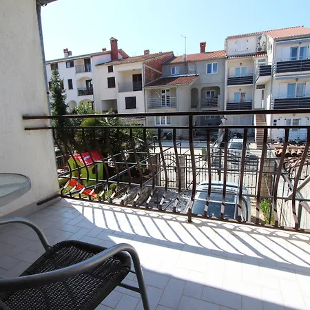 Noella Mia Pensión 3*