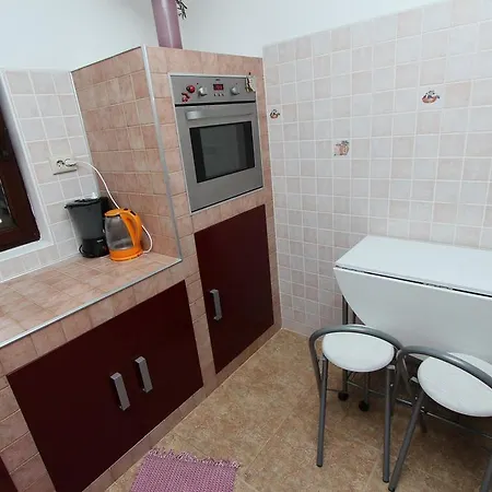 Noella Mia Pensión 3*